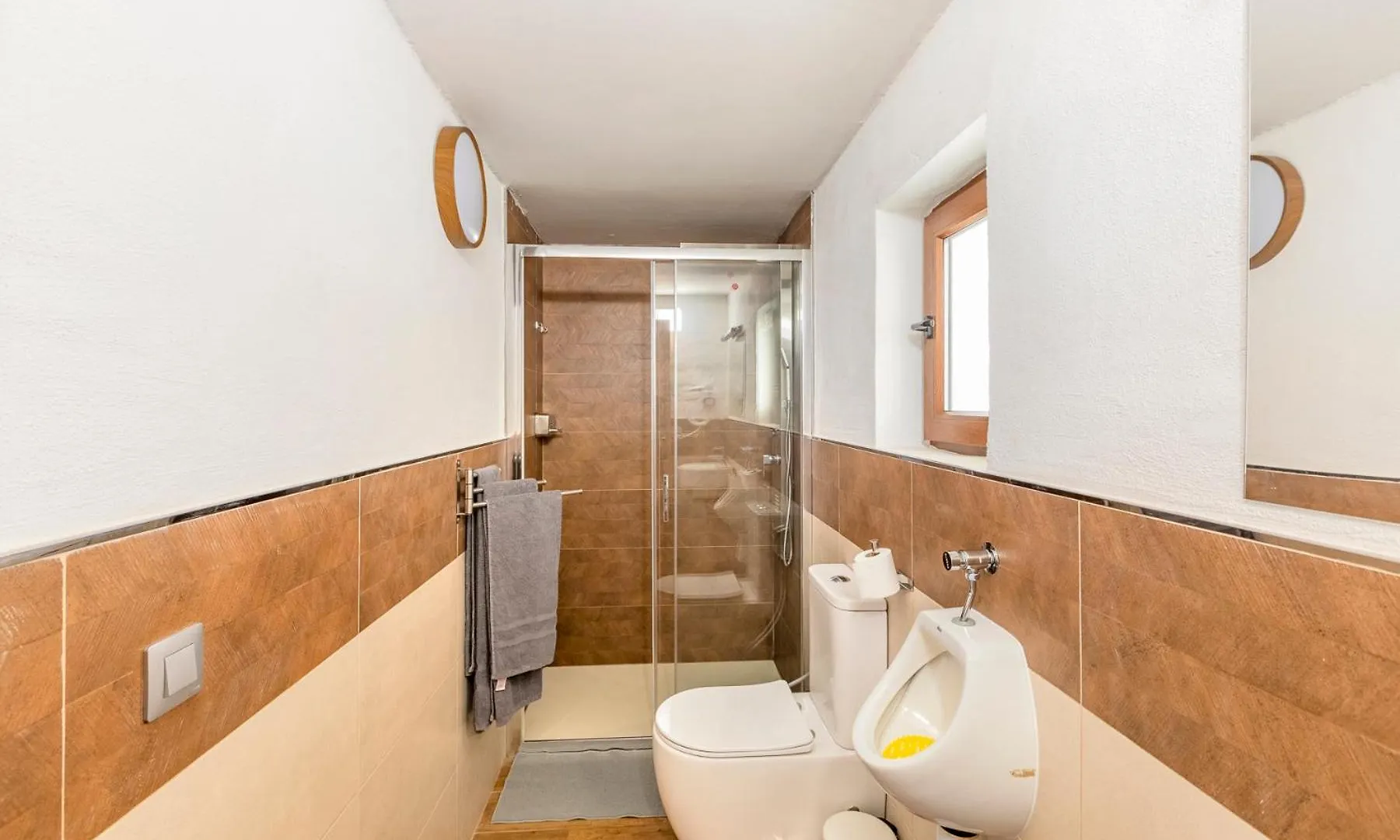 Valtisya Pool And Airport Guest House Telde Spain