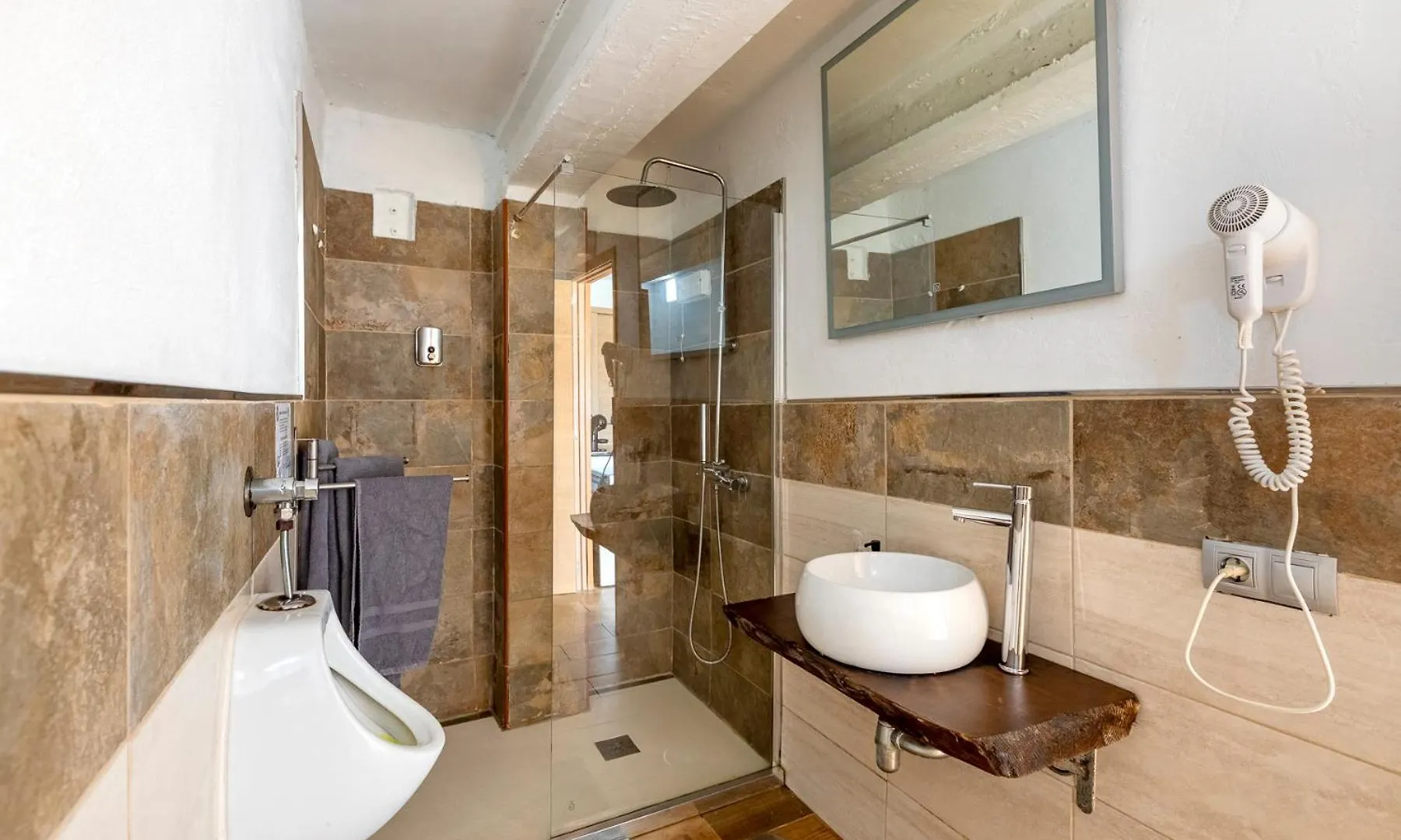 Valtisya Pool And Airport Guest House Telde