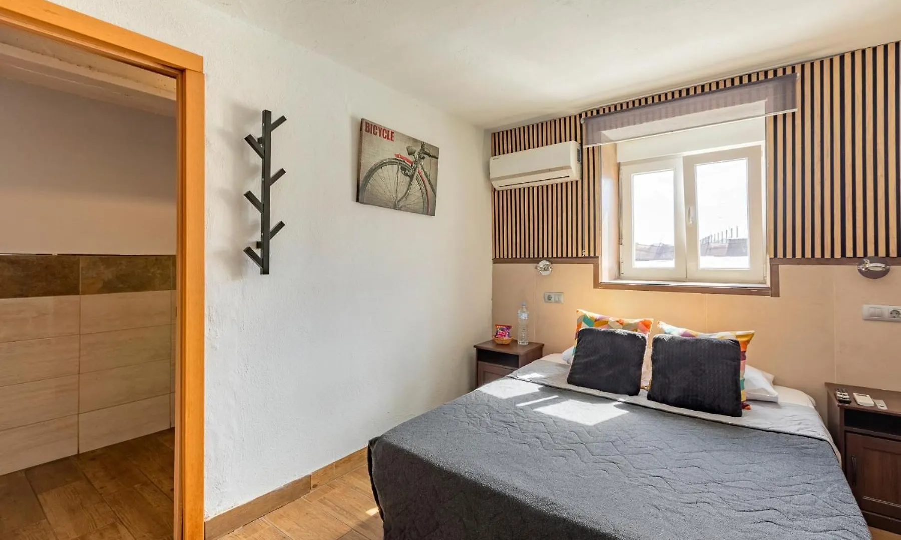 Valtisya Pool And Airport Guest House Telde