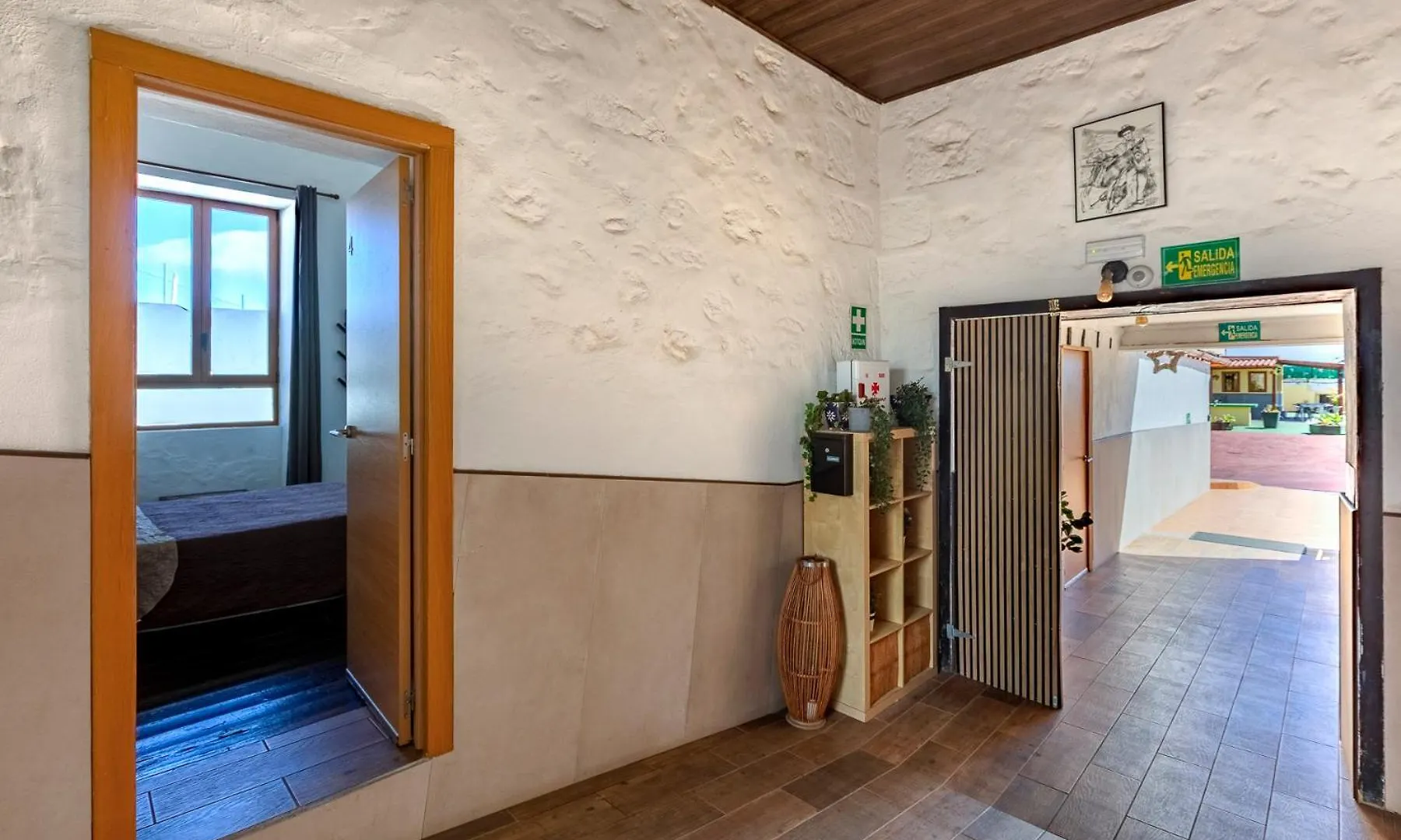 Valtisya Pool And Airport Guest House Telde 0*,