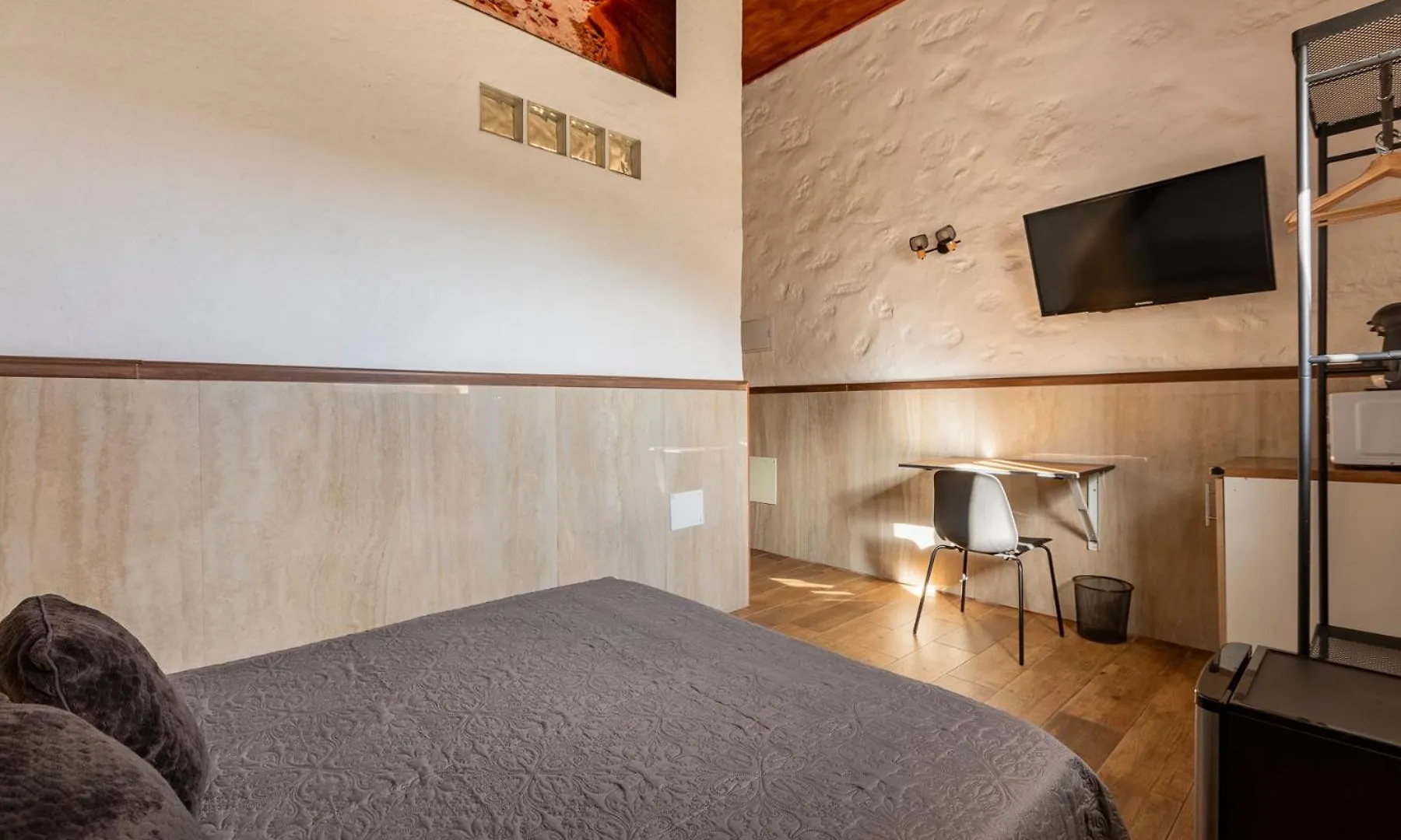 Valtisya Pool And Airport Guest House Telde